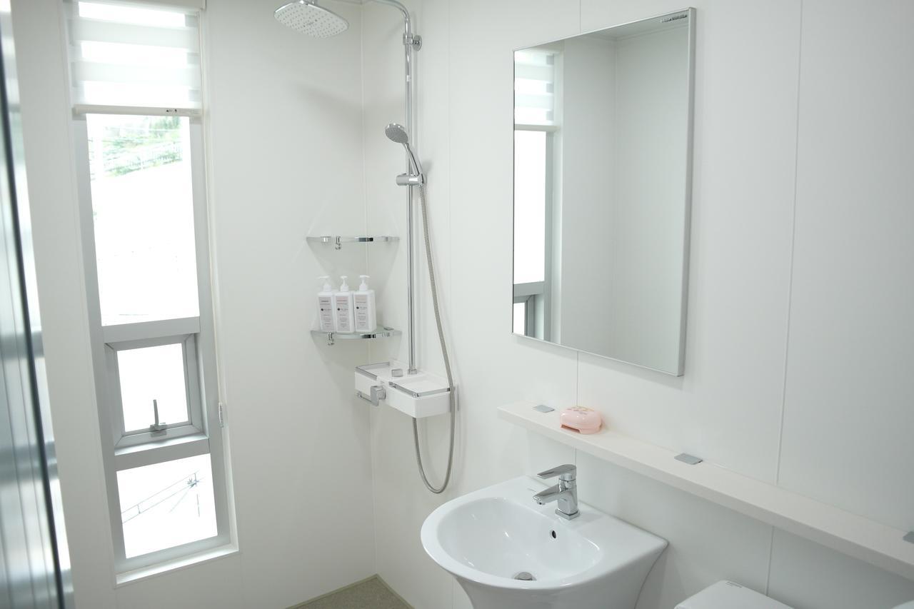 For You Hostel Йосу Экстерьер фото