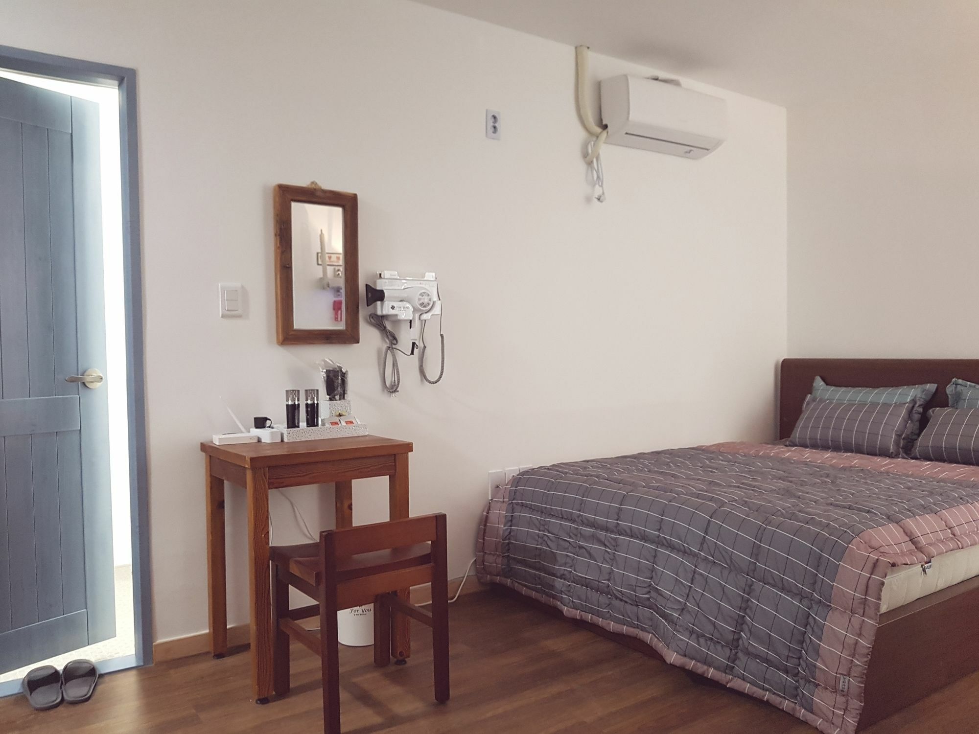 For You Hostel Йосу Экстерьер фото